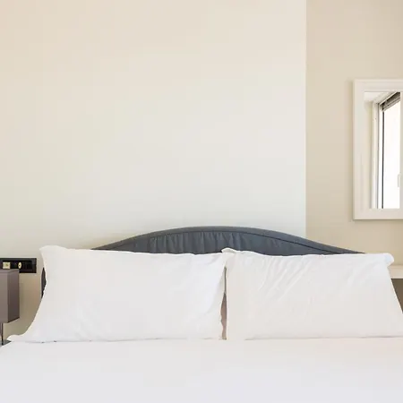 Easyhomes - Navigli Terrace Apartment Milan